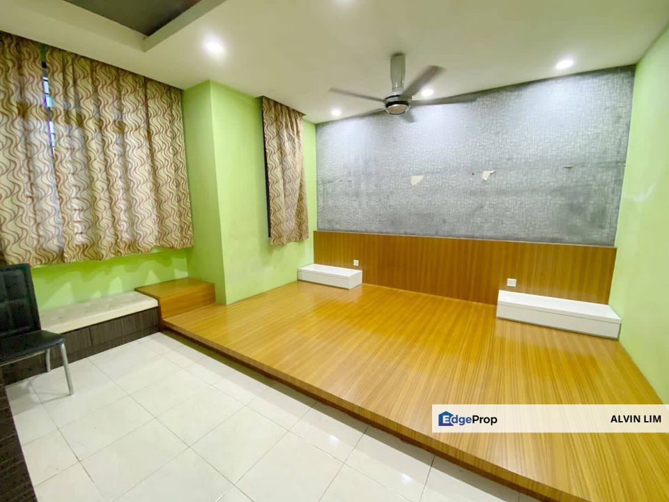 Taman Ehsan Jaya/ 20x65/ 4bed 3bath/ Fully Extend/ G&G/ Cheapest, Johor, Johor Bahru