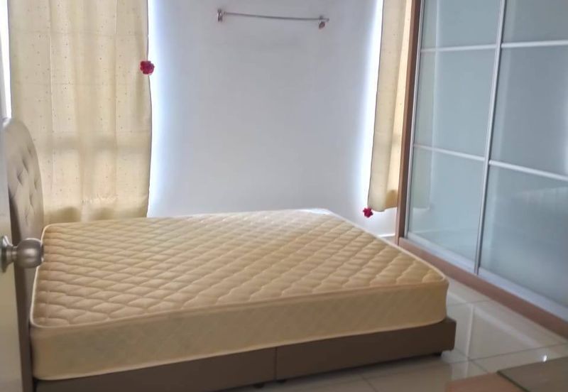 D'Summit Residences @ Kempas Utama