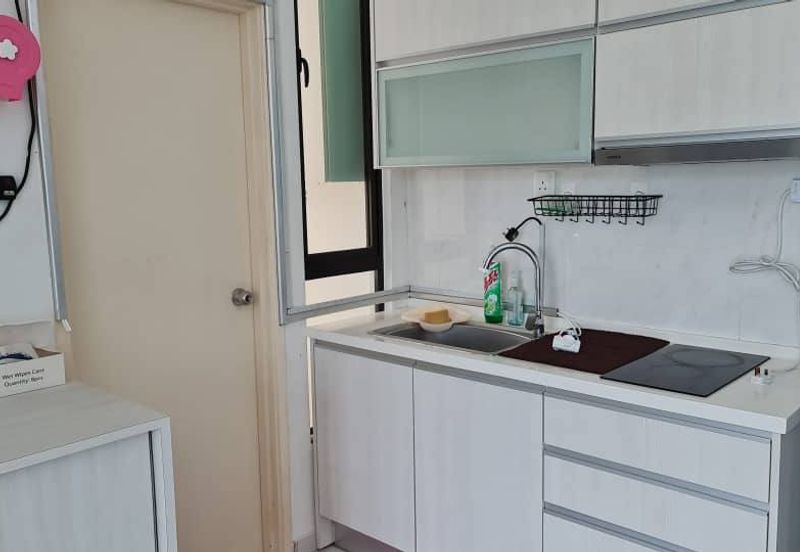 D'Summit Residences @ Kempas Utama