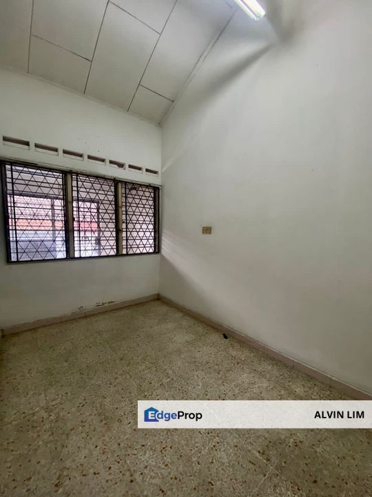 Jalan Camar/ Taman Perling/ Single Storey Terrace/ 3bed 2bath/ Cheapest, Johor, Johor Bahru