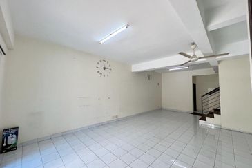 Austin Residence @Taman Mount Austin