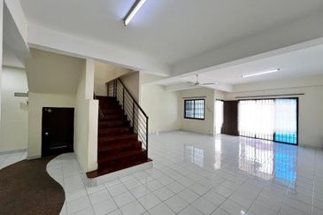 Austin Residence @Taman Mount Austin