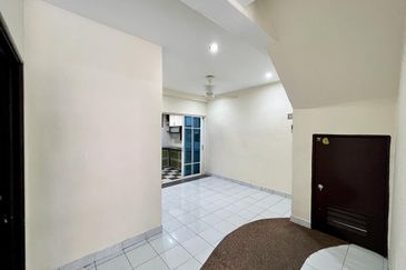 Austin Residence @Taman Mount Austin