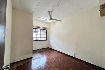 Austin Residence @Taman Mount Austin