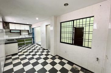 Austin Residence @Taman Mount Austin