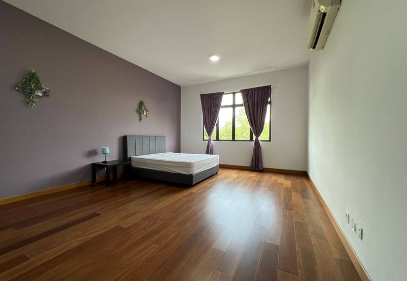 Taman Laguna Heights