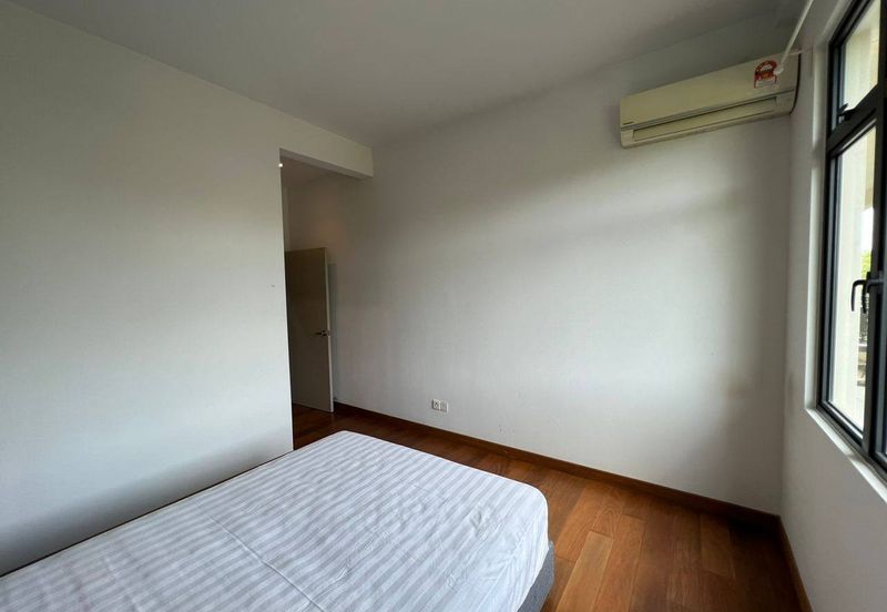 Taman Laguna Heights