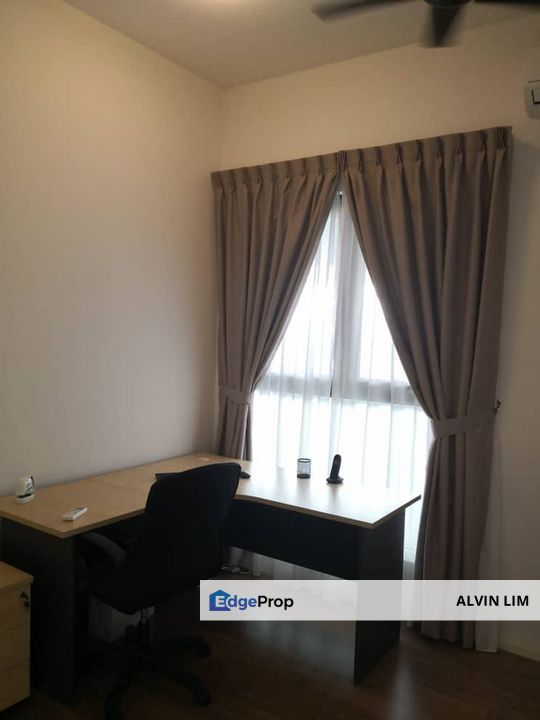 Wateredge Senibong Cove/ Near Ciq/ 3bed 2bath/ Good Condition/ Cheap, Johor, Masai