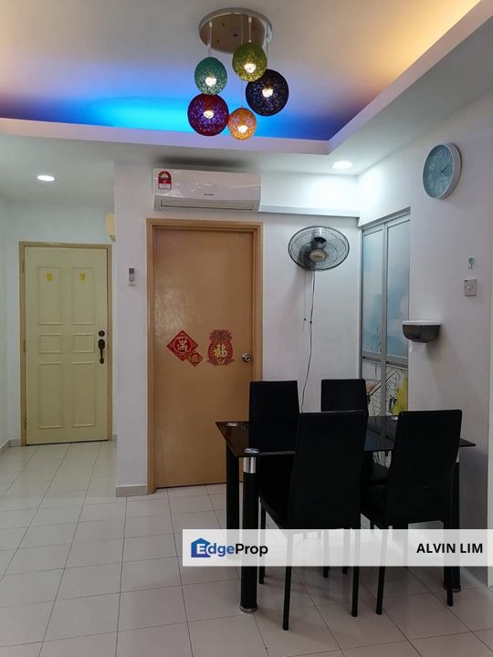 Villa Krystal/ Selesa Jaya/ 3bed 2bath/ Skudai/ Renovated/ Cheapest, Johor, Skudai