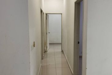 Dedaun Hijau (Greenfield Regency)