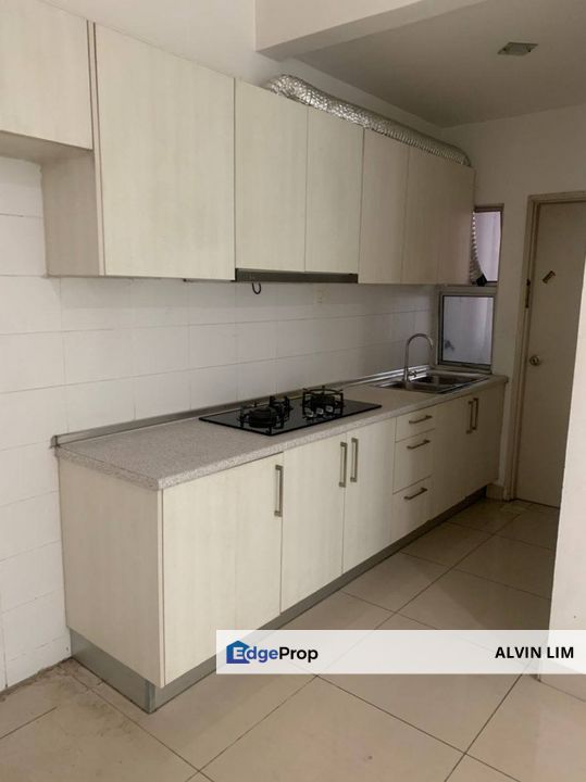 Greenfield Regency/ Public Bus/ Ciq/ 3bed 2bath/ Good Condition/ Cheap, Johor, Tampoi