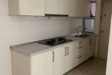 Dedaun Hijau (Greenfield Regency)