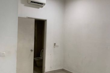 Dedaun Hijau (Greenfield Regency)