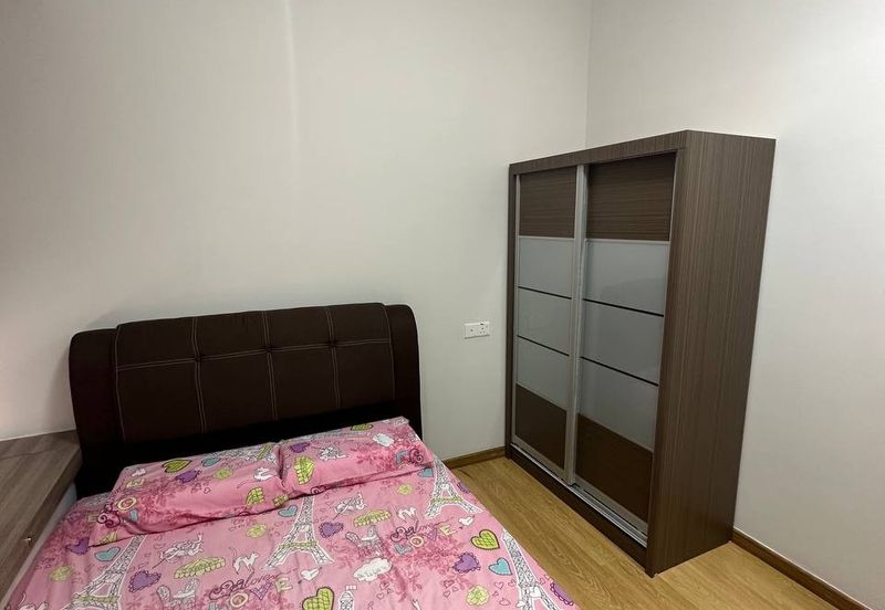 Baypoint @ Country Garden Danga Bay