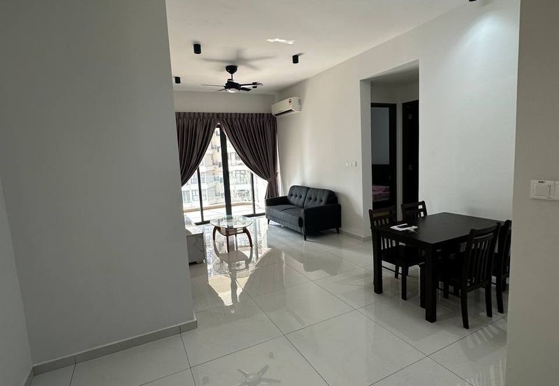 Baypoint @ Country Garden Danga Bay