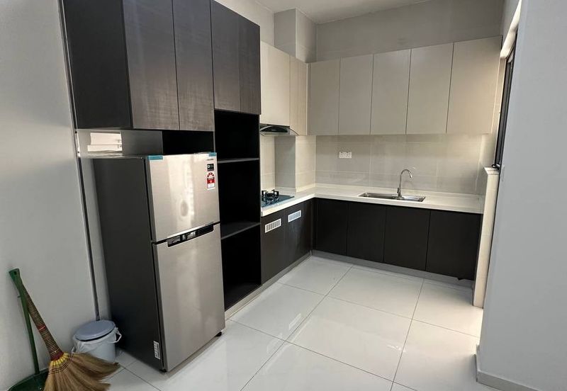 Baypoint @ Country Garden Danga Bay