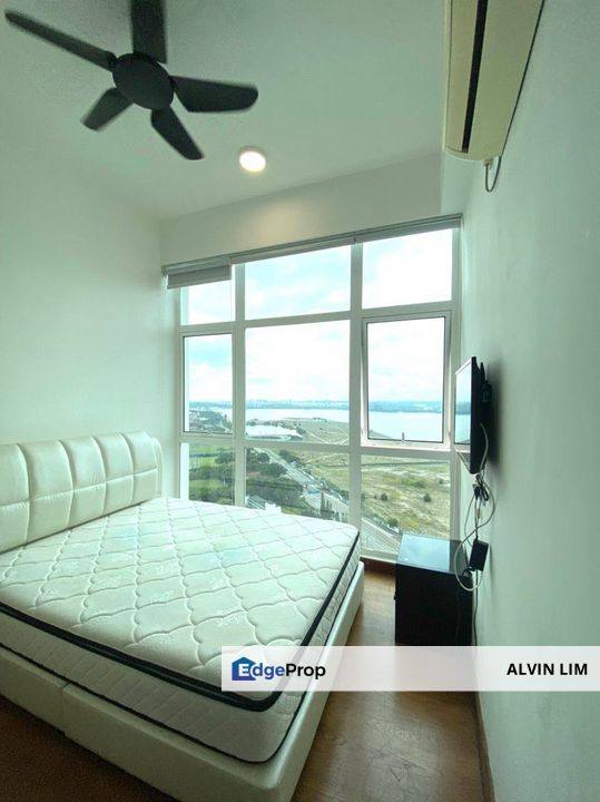 Paragon Residence/ Near Ciq/ Sea View/ 5bed 4bath/ Good Condition, Johor, Johor Bahru