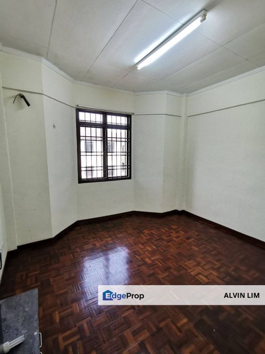 Skudai Villa/ Selesa Jaya/ 2bed 2bath/ Good Condition/ Cheapest, Johor, Skudai