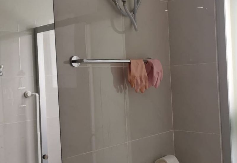 Baypoint @ Country Garden Danga Bay