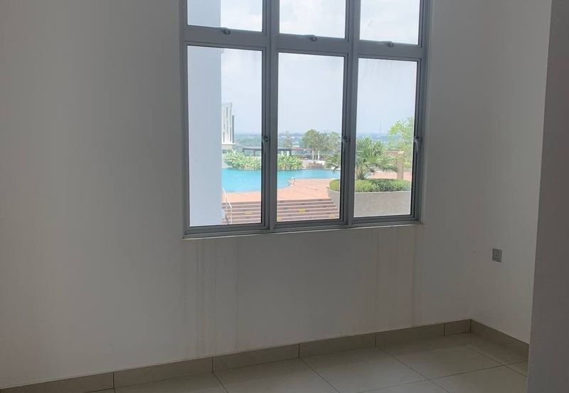 SKS Habitat Apartment, Larkin