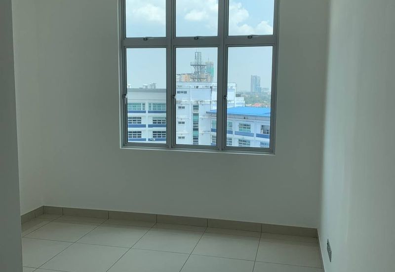 SKS Habitat Apartment, Larkin