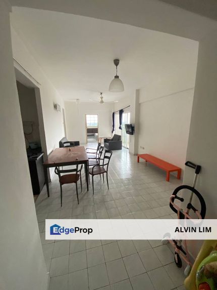 Sri Impian/ Near Ciq/ Larkin/ 3bed 2bath/ Good Condition/ Cheapest, Johor, Johor Bahru