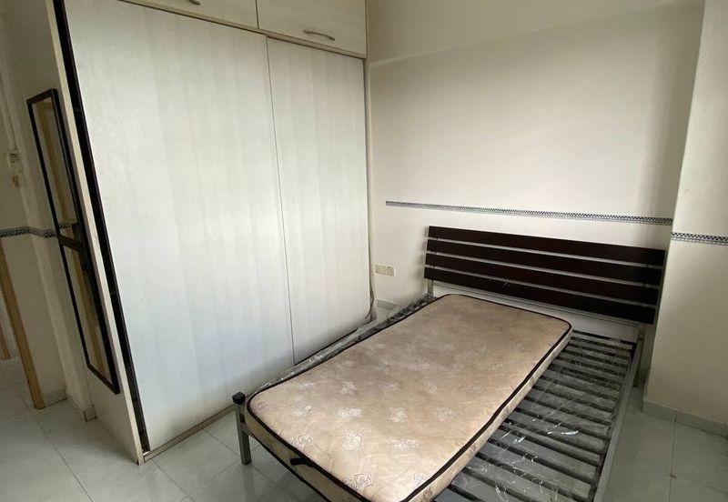 Sri Impian Apartment, Larkin Perdana