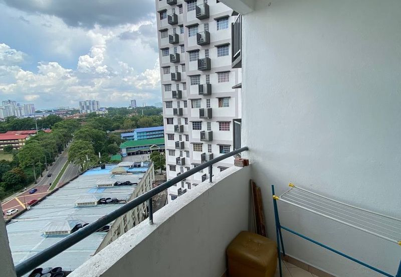 Sri Impian Apartment, Larkin Perdana