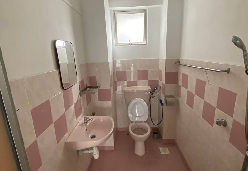 Sri Impian Apartment, Larkin Perdana