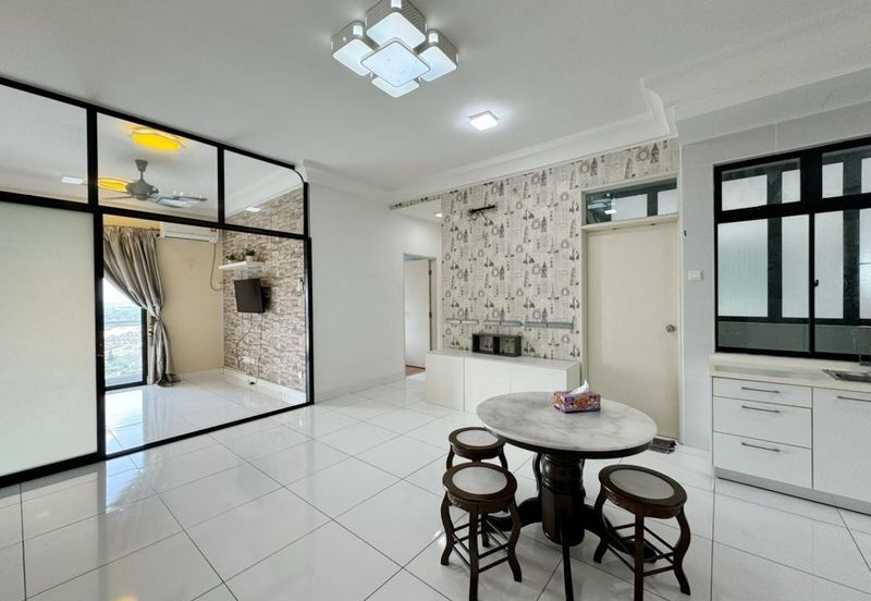 The Platino Serviced Apartment