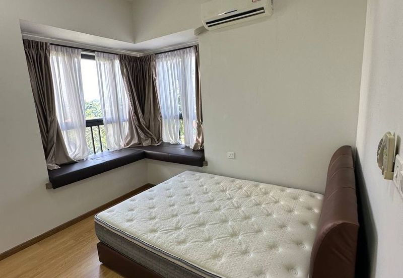 Baypoint @ Country Garden Danga Bay