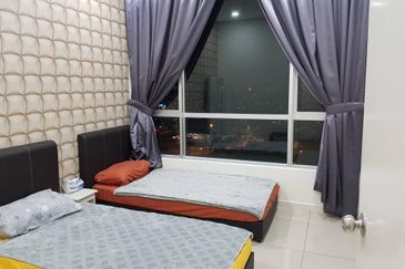 Dedaun Hijau (Greenfield Regency)