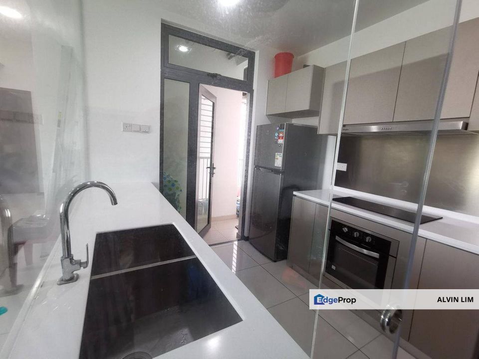 Crescent Bay/ Bayu/ Near Ciq/ 3bed 2bath/ Good Condition/ Cheapest, Johor, Johor Bahru