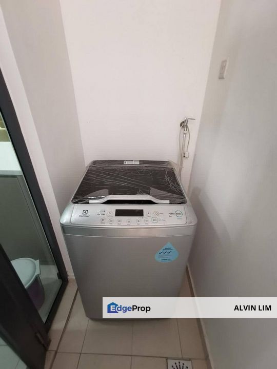 Crescent Bay/ Bayu/ Near Ciq/ 3bed 2bath/ Good Condition/ Cheapest, Johor, Johor Bahru