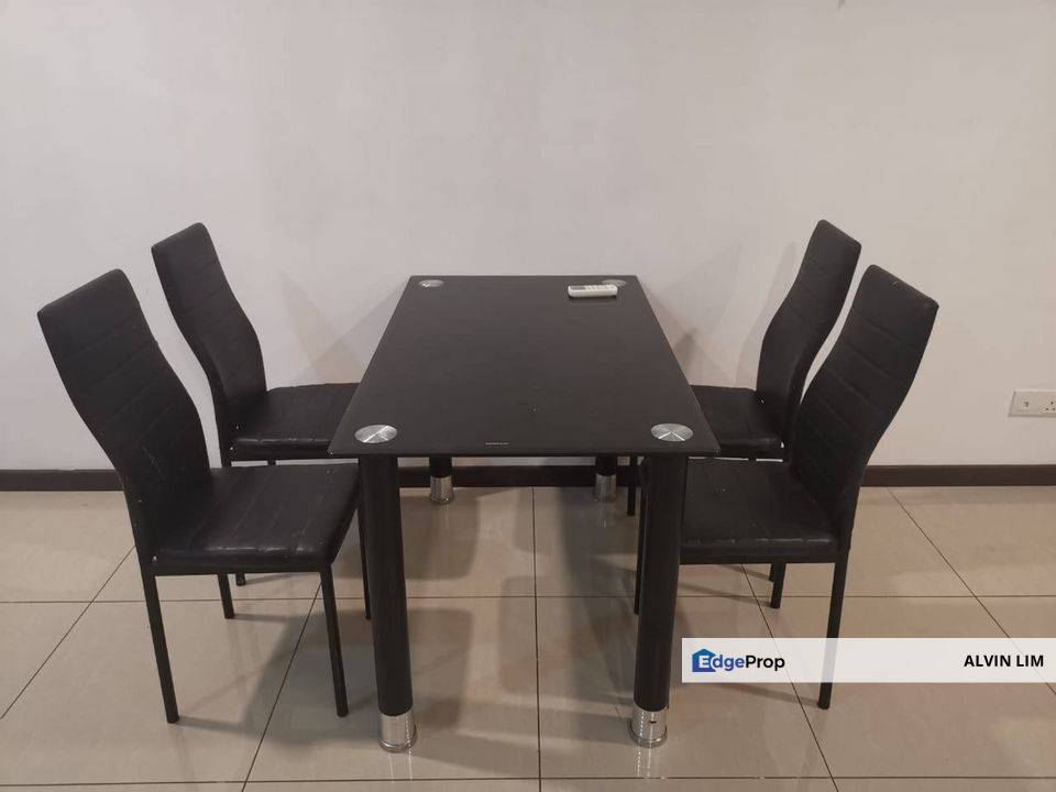 Molek Regency/ Near Ciq/ Studio/ Good Condition/ Cheapest/ Hot Area, Johor, Johor Bahru