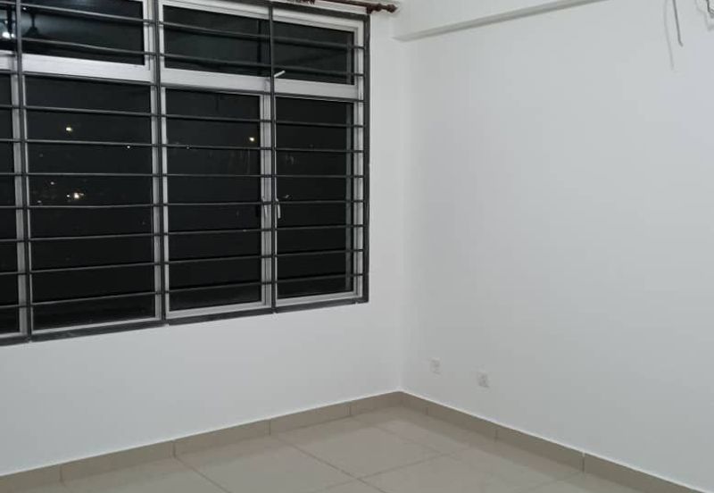 Eastbay Luxury Apartment