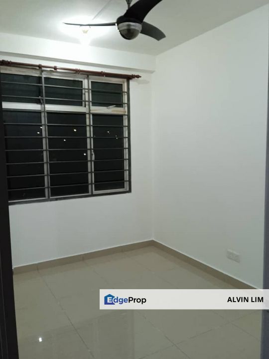 East Bay/ Masai/ Seri Alam/ 3bed 2bath/ Good Condition/ Cheapest, Johor, Masai