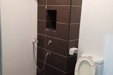 Eastbay Luxury Apartment