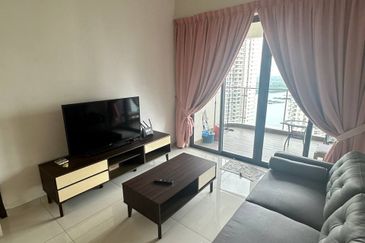 Baypoint @ Country Garden Danga Bay