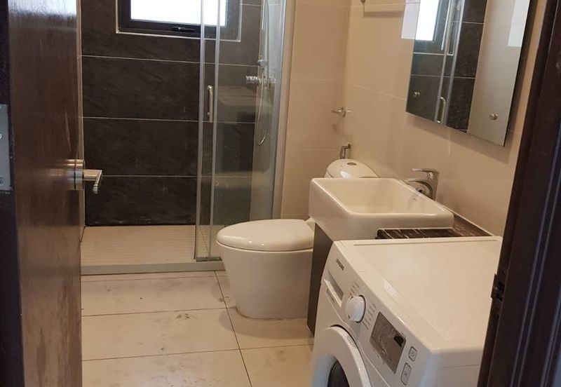 Baypoint @ Country Garden Danga Bay