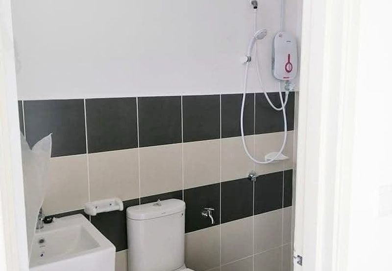 The Fern, Meridin East