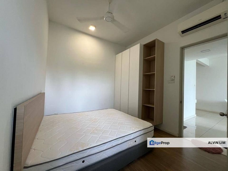 Wateredge Senibong Cove/ Near Ciq/ 2bed 2bath/ Good Condition/ Cheap, Johor, Masai