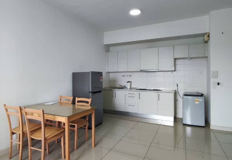 Dedaun Hijau (Greenfield Regency)