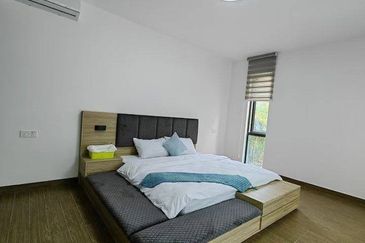 Forest City Golf Resort, Gelang Petah