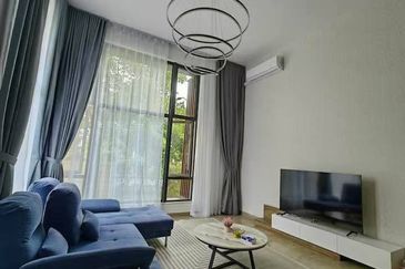 Forest City Golf Resort, Gelang Petah