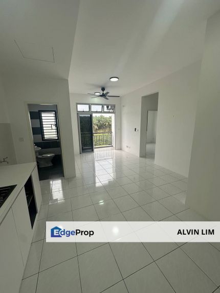 Camellia Residence/ Seri Austin/ 3bed 2bath/ Renovated/ Cheapest, Johor, Johor Bahru