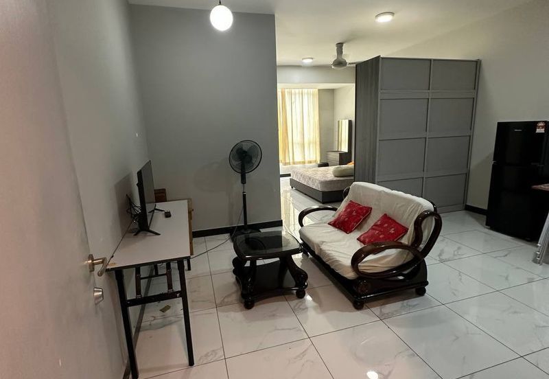 Dedaun Hijau (Greenfield Regency)