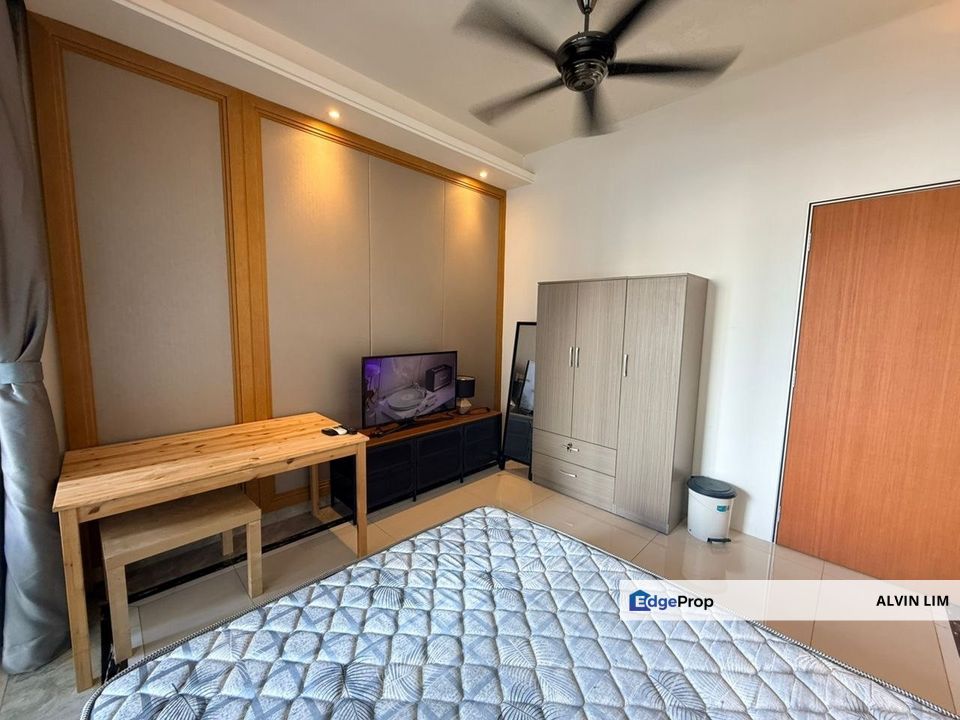 R&F Princess Cove/ Walk Distance To Ciq/ Jb Town/ Room For Rent/ Cheap, Johor, Johor Bahru
