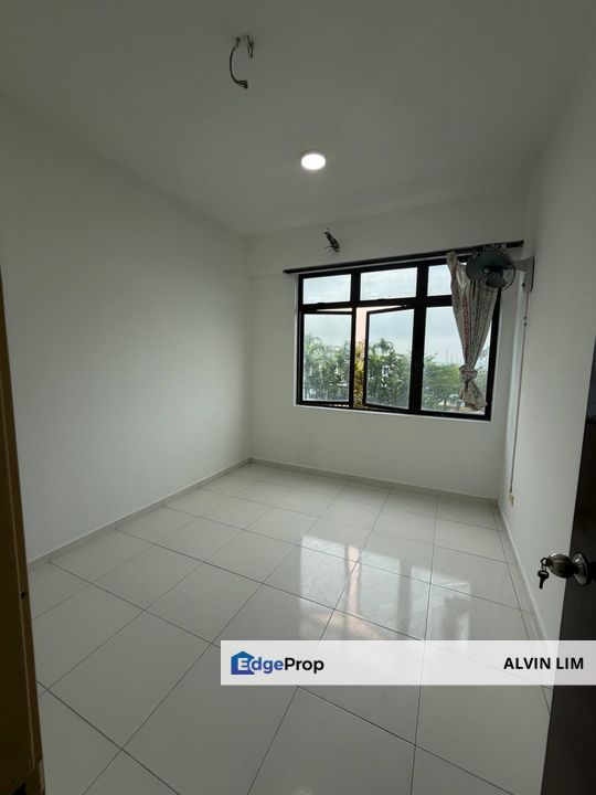 Sky Garden/ Setia Tropika/ Near Edl/ 4bed 3bath/ 1092sqft/ Fullloan, Johor, Setia Tropika