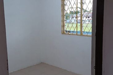 Flat Taman Ungku Tun Aminah